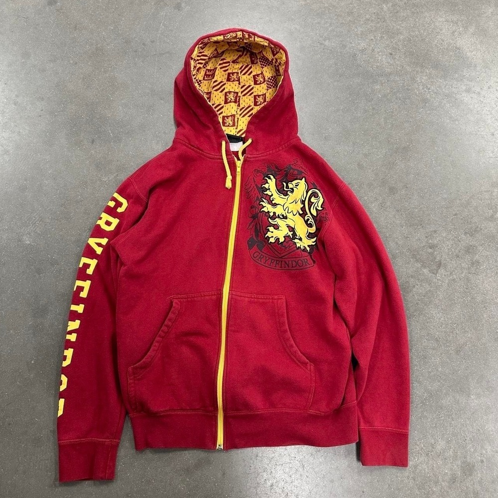 Harry Potter Gryffindor red full zip up hoodie with chest embroidery Size Md